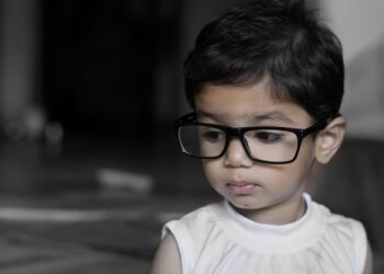 El Gobierno amplía hasta 2027 las ayudas de 100 euros para gafas y lentillas de menores de 16 años