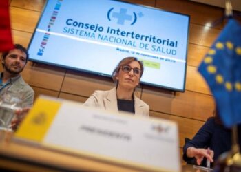 Sanidad y CCAA abordan las listas de espera y el reparto de 72 millones en el último CISNS antes del 29N